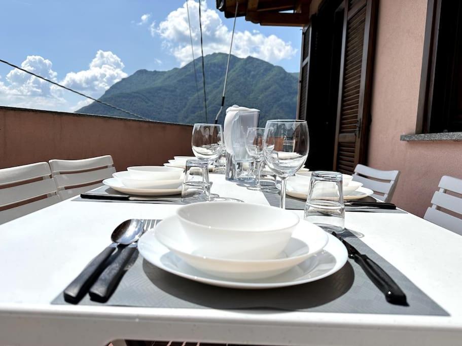 3Br Villetta Con Panoramica Sul Lago Nesso Exterior photo